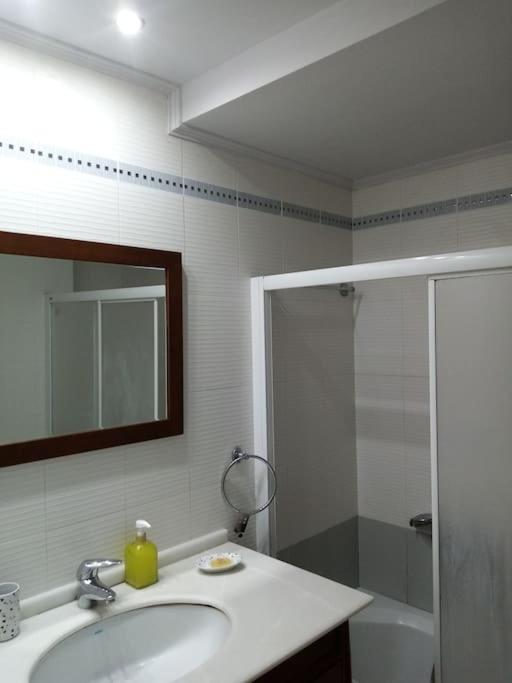 Appartement Τεσσαρι Στον Ναυτικο Ομιλο Χiου à Chios Town Extérieur photo