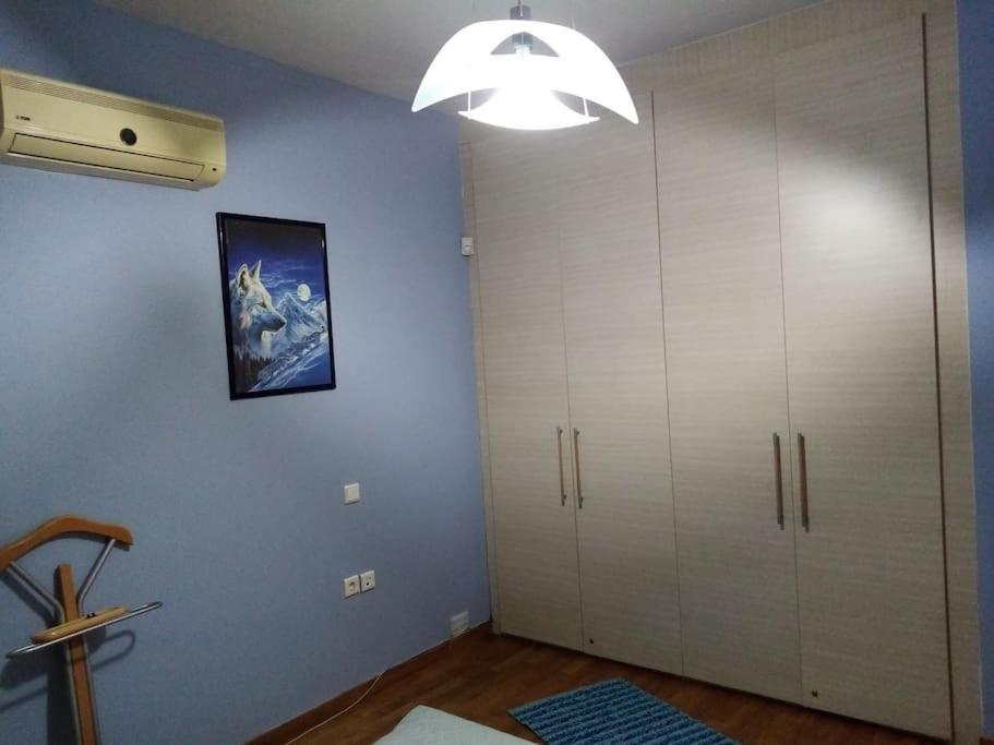Appartement Τεσσαρι Στον Ναυτικο Ομιλο Χiου à Chios Town Extérieur photo